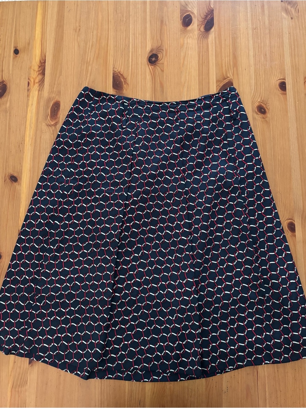Talbots Navy Geometric A-Line Silk Skirt w/ Red & White Chain Pattern Size 10